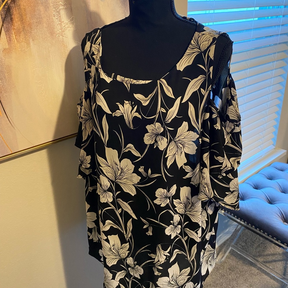 Floral Cold Shoulder Top - Black and White